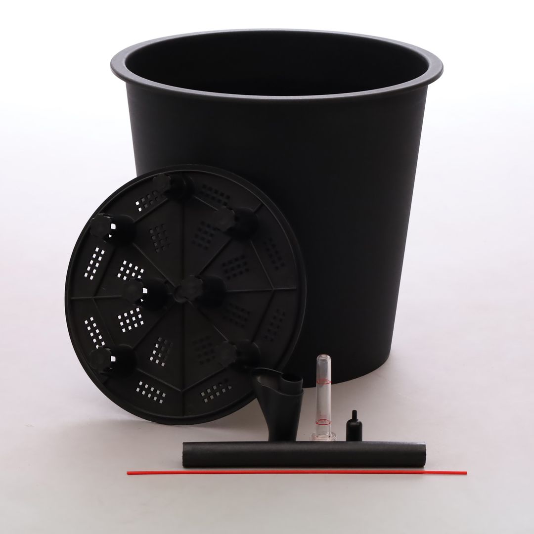 Elegant Einrichten | Kunststoffeinsatz | rund konisch | D34xH31cm | schwarz | mit Bewässerungssystem