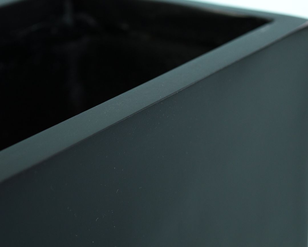 Elegant Einrichten | Pflanzkübel | Fiberglas | rechteckig | 61x21x20cm | schwarz-matt