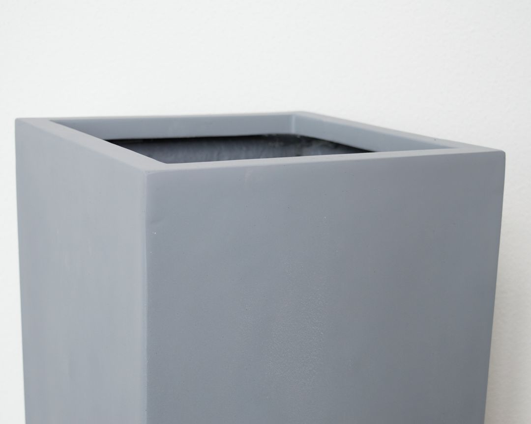 Elegant Einrichten | Pflanzkübel | Fiberglas | säule | 30x30x80cm | grau.