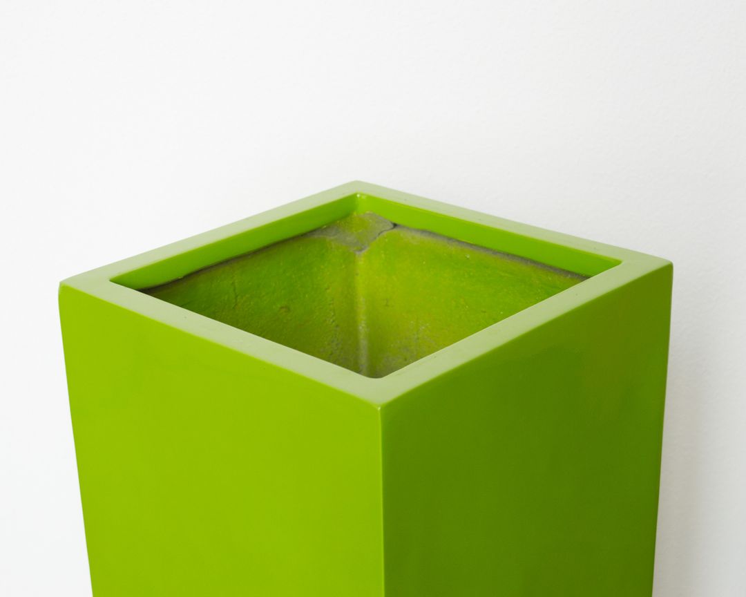 Elegant Einrichten | Pflanzkübel | Fiberglas | säule | 38x38x70cm | hochglanz avocado grün