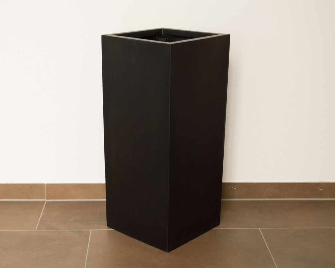Pflanzkübel, Blumenkübel Fiberglas säule 38x38x100cm elegant schwarz matt (B-WARE).