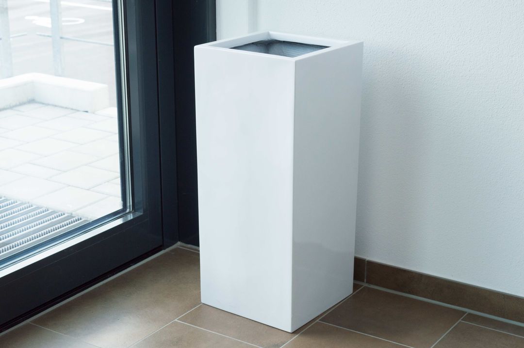 Elegant Einrichten | Pflanzkübel | Fiberglas | säule | 30x30x90cm | hochglanz weiß.