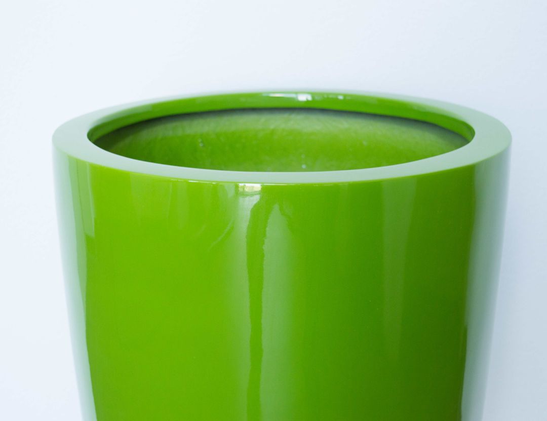Elegant Einrichten | Pflanzkübel | Fiberglas | rund konisch | D30xH60cm | hochglanz avocado grün.