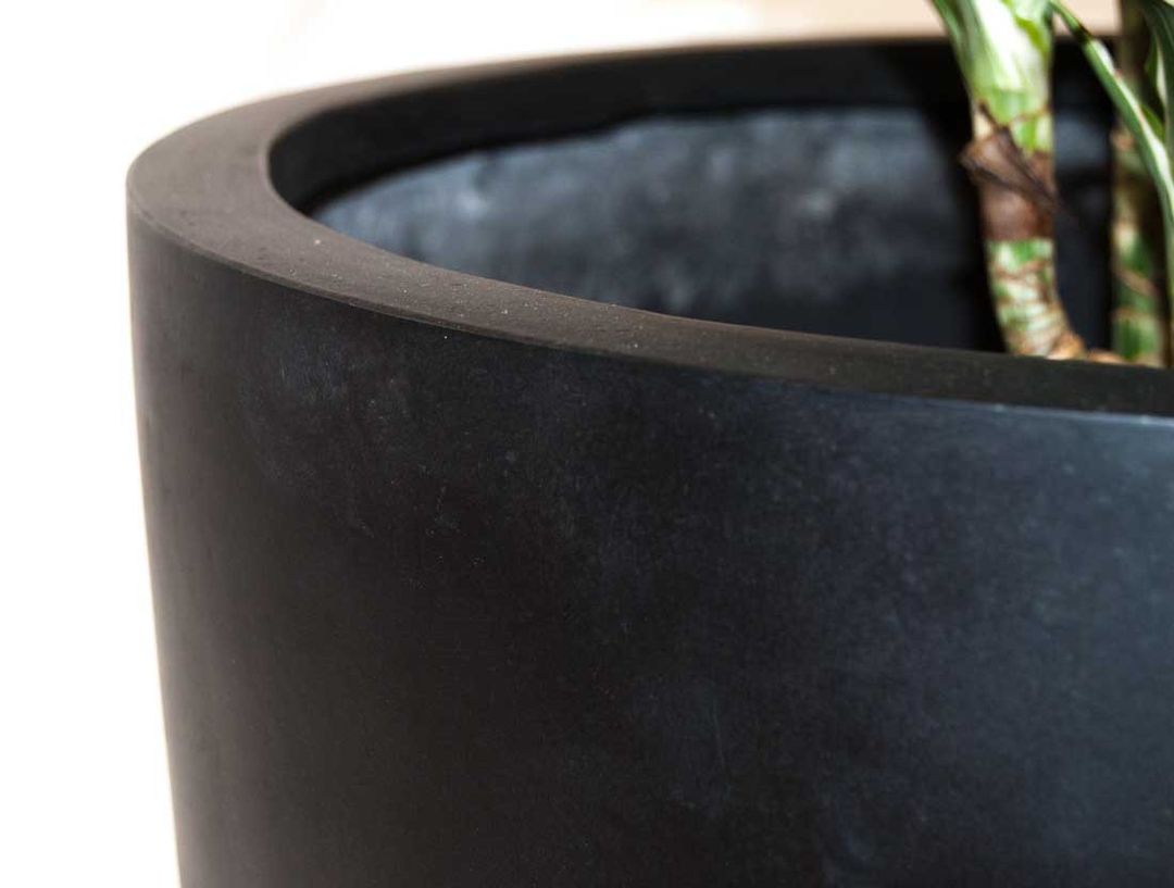 Elegant Einrichten | Pflanzkübel | Fiberglas | rundkonisch | D40xH40cm | elegant schwarz-matt.