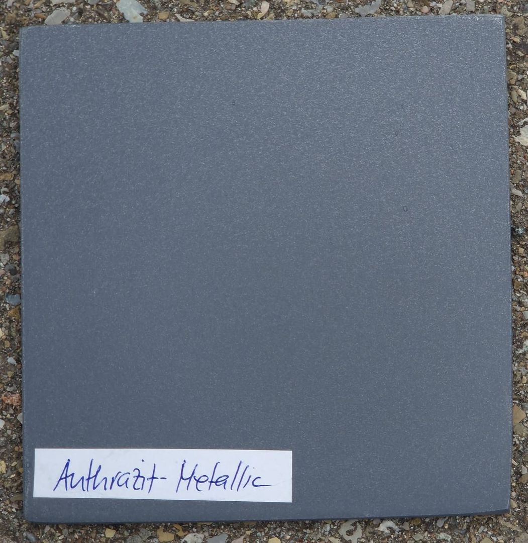 Farbmusterplatte anthrazit-metallic Ansicht außen