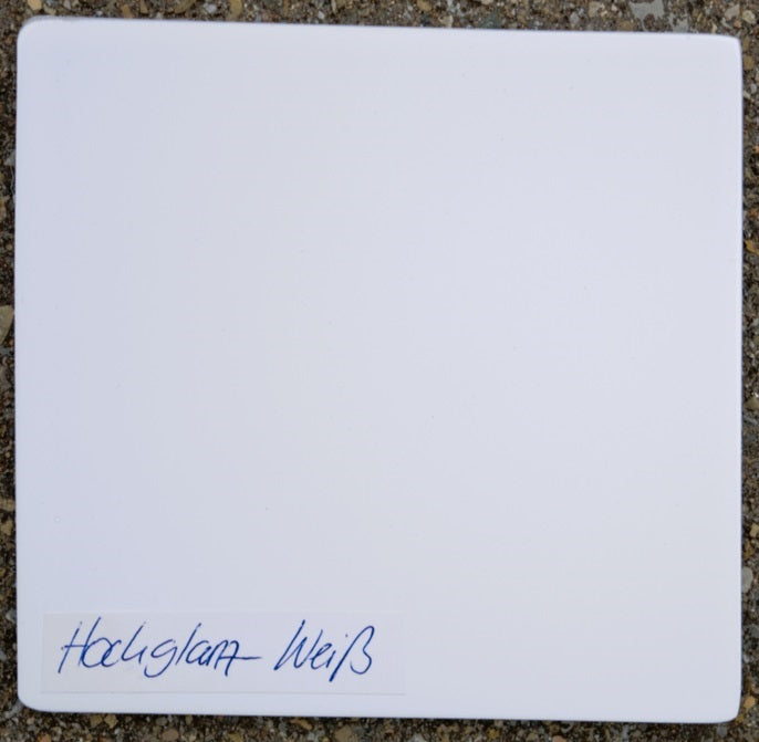 Farbmusterplatte hochglanz weiß Ansicht außen