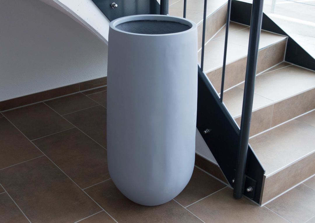 Elegant Einrichten | Pflanzkübel | Fiberglas | rund konisch | D40xH80cm | grau.