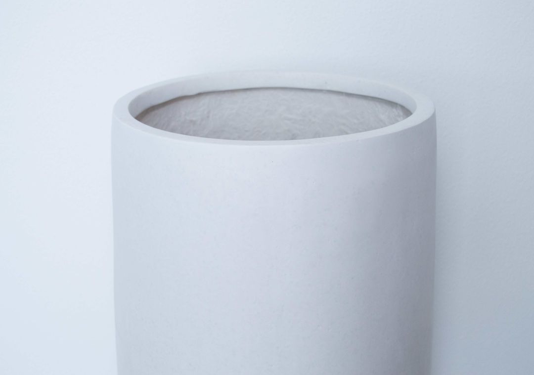 Elegant Einrichten | Pflanzkübel | Fiberglas | rund konisch | D26xH56cm | permutt weiß.