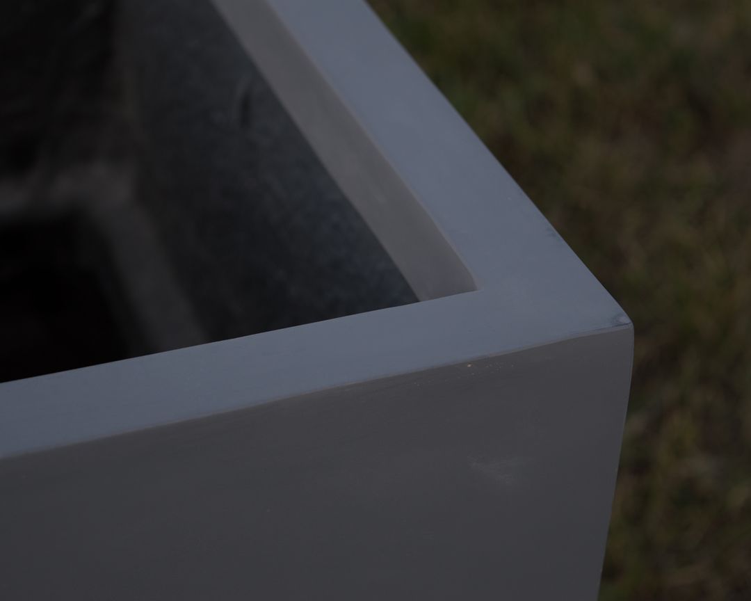 Elegant Einrichten | Pflanzkübel | Fiberglas | rechteckig | 120x50x55cm | grau.