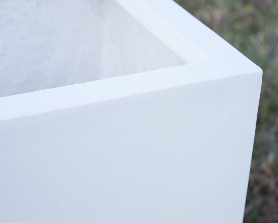 Elegant Einrichten | Pflanzkübel | Fiberglas | rechteckig | 61x21x20cm | Perlmutt weiß