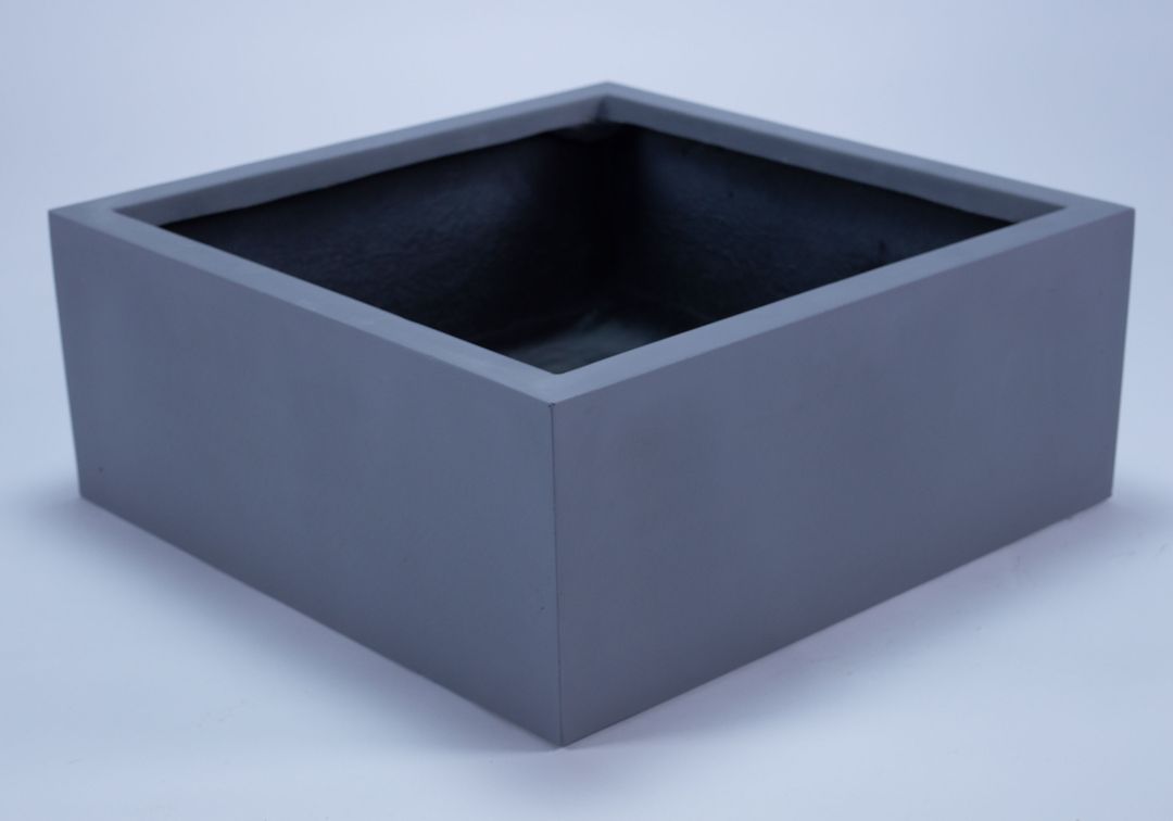 Elegant Einrichten | Pflanzkübel | Fiberglas | niedrige quadratisch | 50x50x20cm | grau.