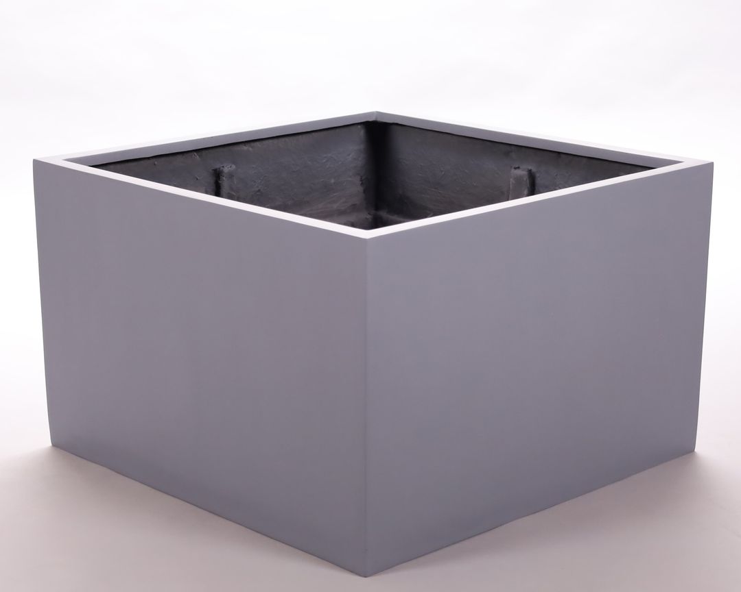 Elegant Einrichten | Pflanzkübel | Fiberglas | niedrige quadratisch | 110x110x70cm | grau.