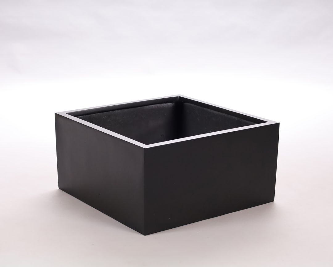 Elegant Einrichten | Pflanzkübel | Fiberglas | niedrige quadratisch | 50x50x20cm | schwarz-matt.