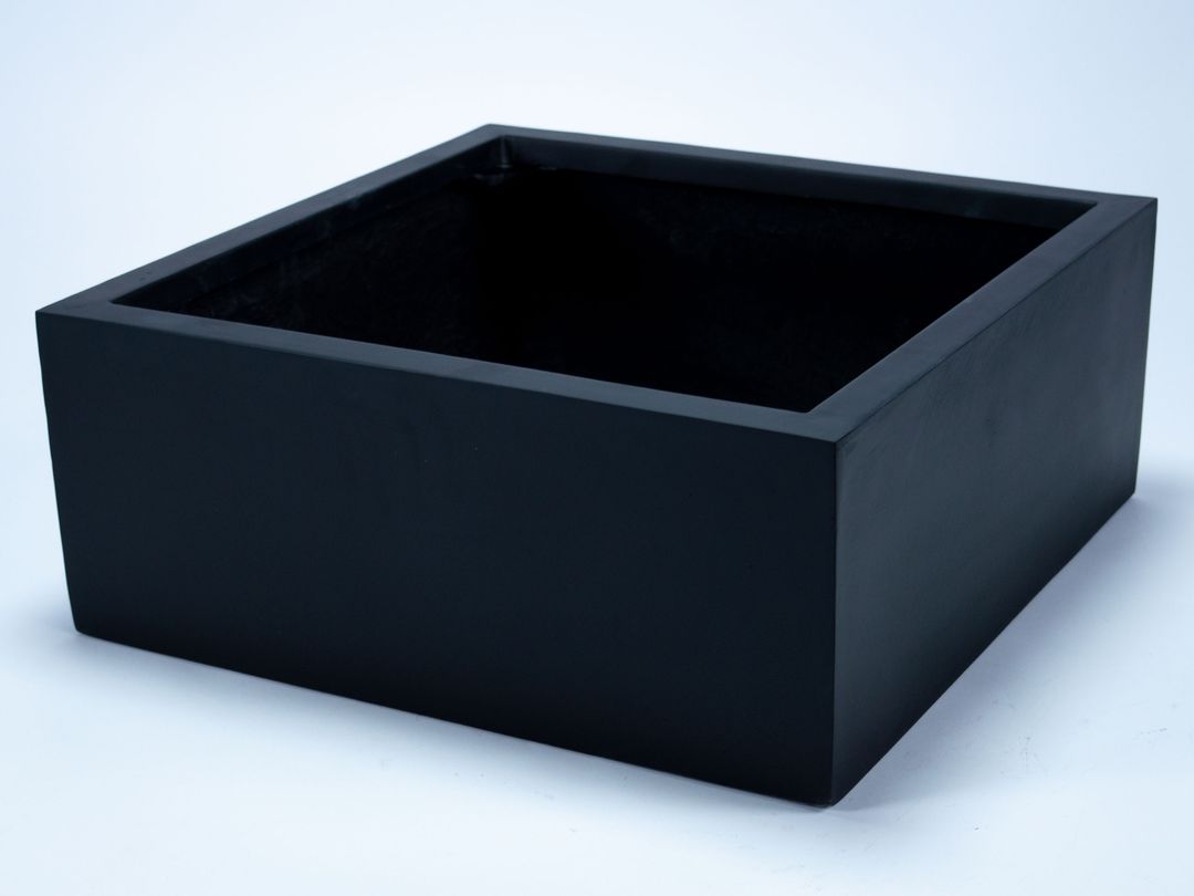 Elegant Einrichten | Pflanzkübel | Fiberglas | niedrige quadratisch | 50x50x20cm | schwarz-matt.