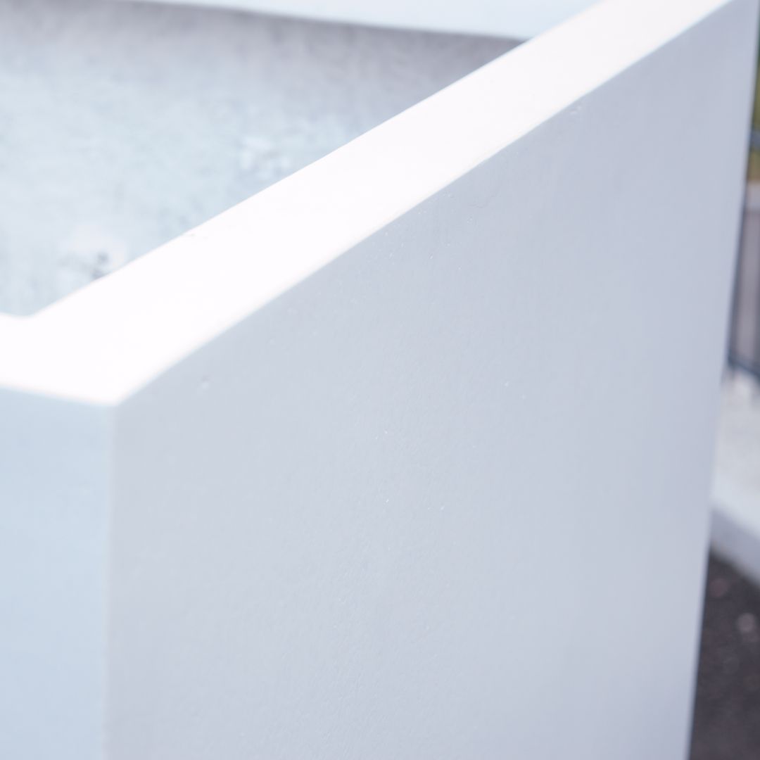 Elegant Einrichten | Pflanzkübel | Fiberglas | quadratisch | 50x50x50cm | perlmutt weiß.