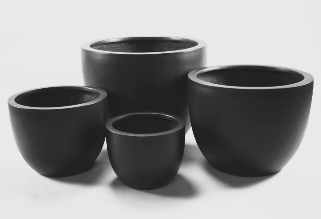 Elegant Einrichten | Pflanzkübel | Fiberglas | rund konisch | D30xH23,5cm | schwarz-matt.