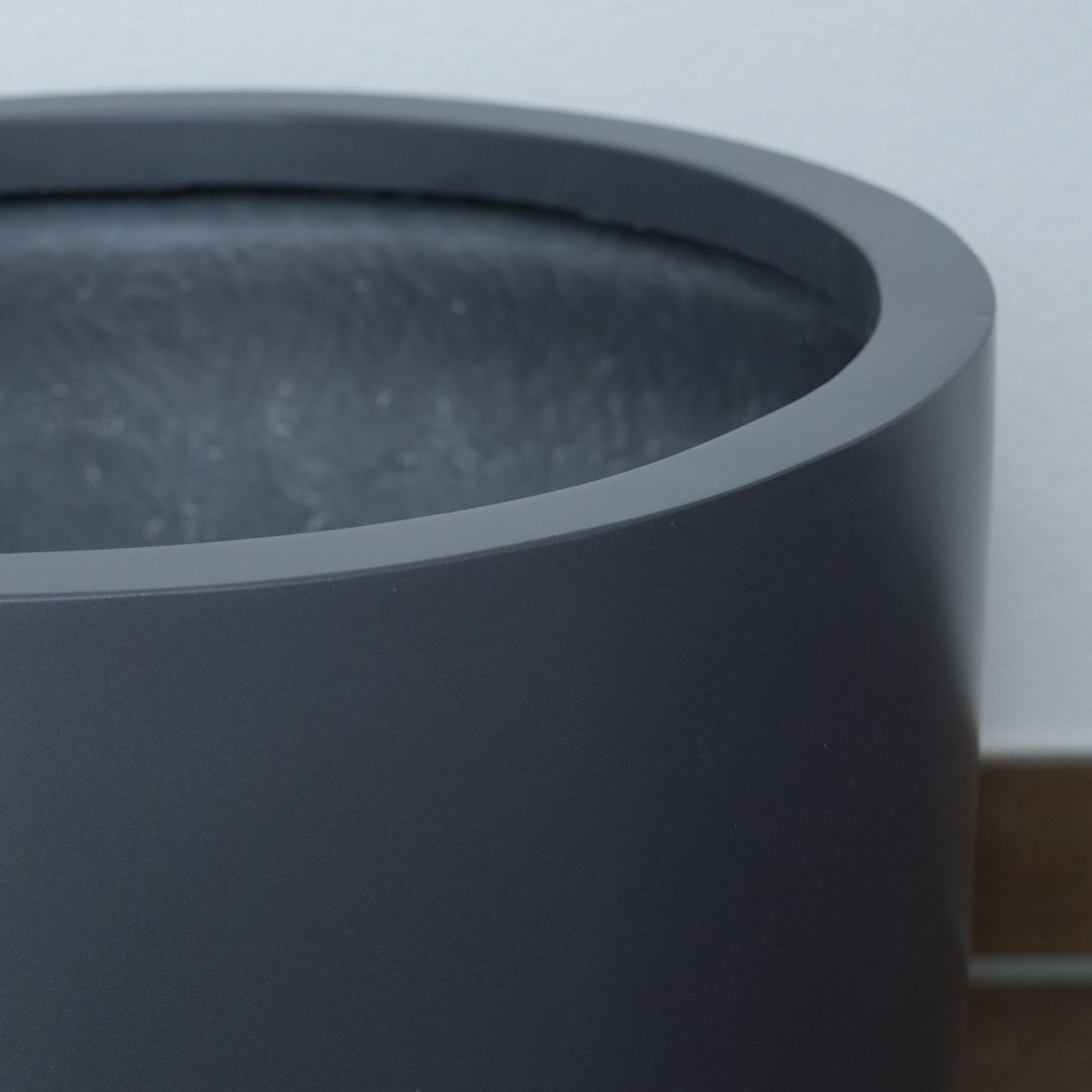 Elegant Einrichten | Pflanzkübel | Fiberglas | zylindrisch | D70xH60cm | Anthrazit-Metallic