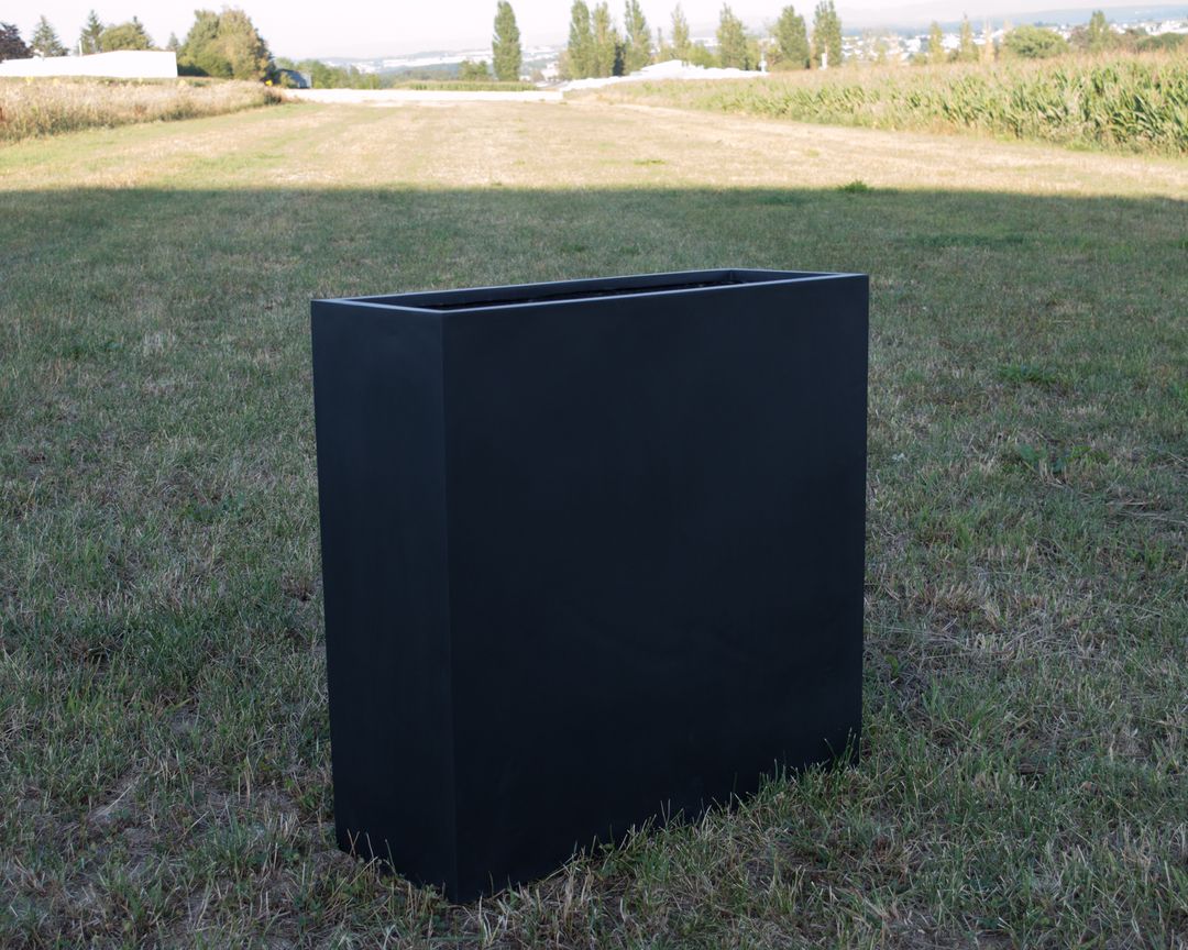 Elegant Einrichten | Pflanzkübel | Fiberglas | rechteckig | 84x30x80cm | elegant schwarz-matt.